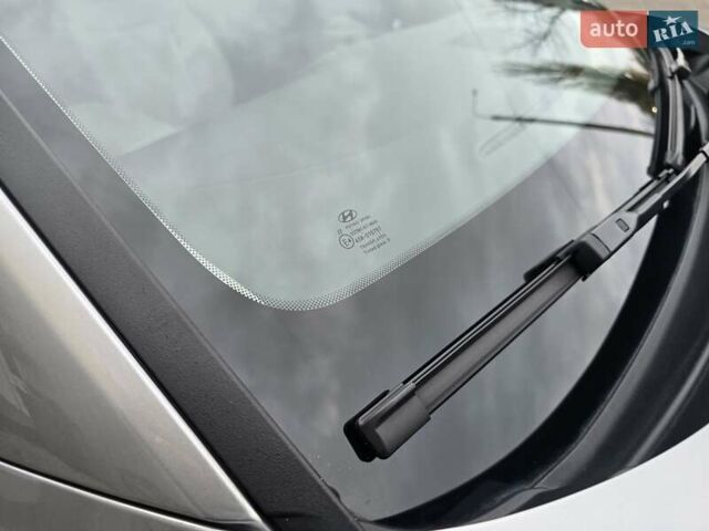 Серый Хендай Туксон, объемом двигателя 2 л и пробегом 39 тыс. км за 30500 $, фото 94 на Automoto.ua