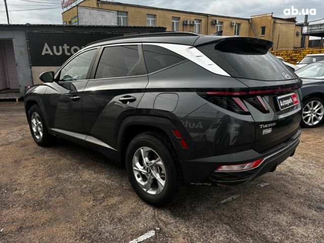 Серый Хендай Туксон, объемом двигателя 2.5 л и пробегом 28 тыс. км за 26990 $, фото 2 на Automoto.ua