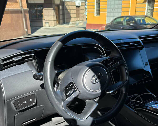 Серый Хендай Туксон, объемом двигателя 1.6 л и пробегом 53 тыс. км за 37000 $, фото 7 на Automoto.ua