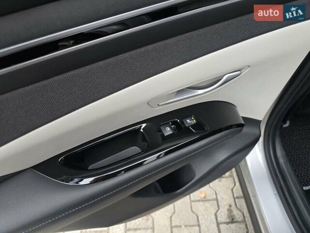 Серый Хендай Туксон, объемом двигателя 2 л и пробегом 39 тыс. км за 30500 $, фото 58 на Automoto.ua