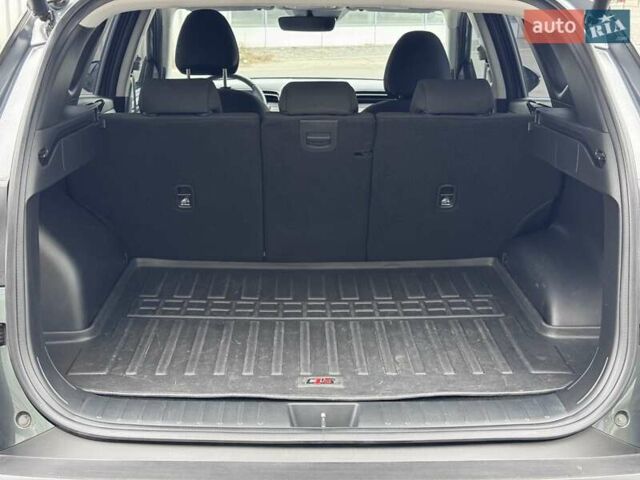 Серый Хендай Туксон, объемом двигателя 2 л и пробегом 62 тыс. км за 24500 $, фото 18 на Automoto.ua