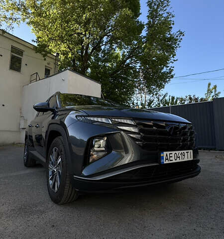 Сірий Хендай Туксон, об'ємом двигуна 2 л та пробігом 43 тис. км за 27000 $, фото 1 на Automoto.ua