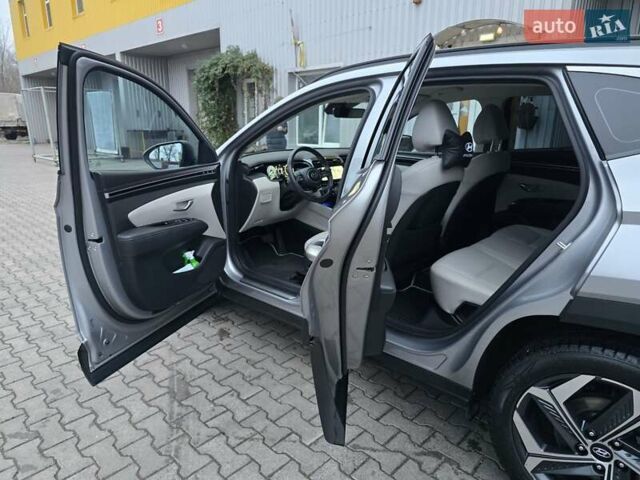 Серый Хендай Туксон, объемом двигателя 2 л и пробегом 39 тыс. км за 30500 $, фото 61 на Automoto.ua