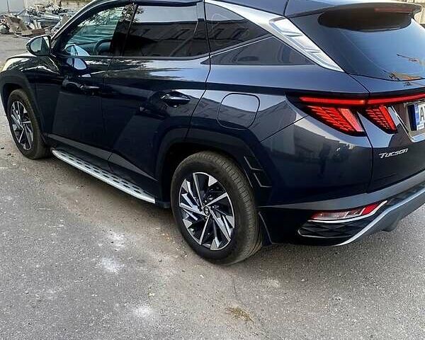 Серый Хендай Туксон, объемом двигателя 2 л и пробегом 23 тыс. км за 29000 $, фото 3 на Automoto.ua