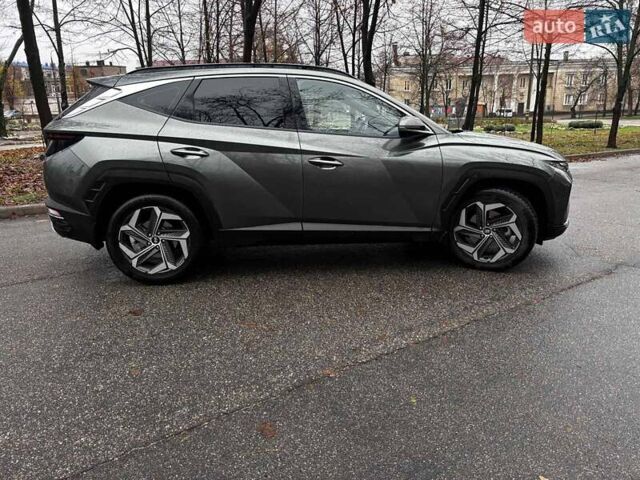 Серый Хендай Туксон, объемом двигателя 1.6 л и пробегом 105 тыс. км за 29990 $, фото 6 на Automoto.ua