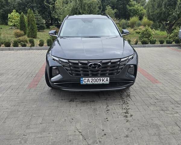 Сірий Хендай Туксон, об'ємом двигуна 2 л та пробігом 77 тис. км за 26900 $, фото 4 на Automoto.ua