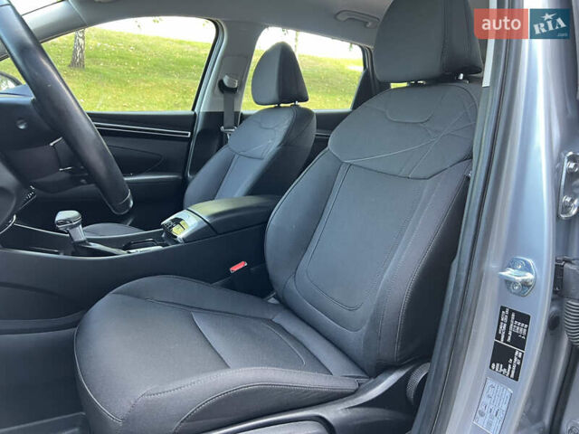 Сірий Хендай Туксон, об'ємом двигуна 2 л та пробігом 68 тис. км за 24500 $, фото 33 на Automoto.ua