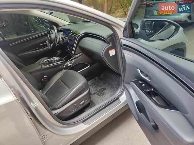 Серый Хендай Туксон, объемом двигателя 1.6 л и пробегом 64 тыс. км за 38500 $, фото 16 на Automoto.ua