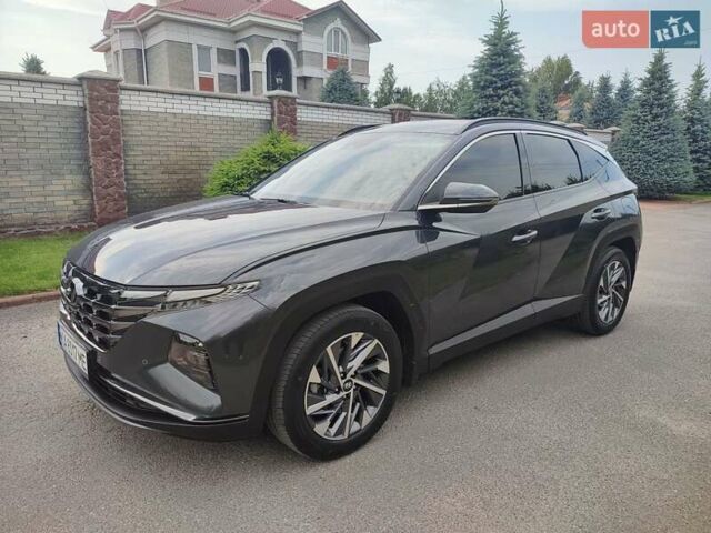Сірий Хендай Туксон, об'ємом двигуна 2 л та пробігом 24 тис. км за 27300 $, фото 4 на Automoto.ua