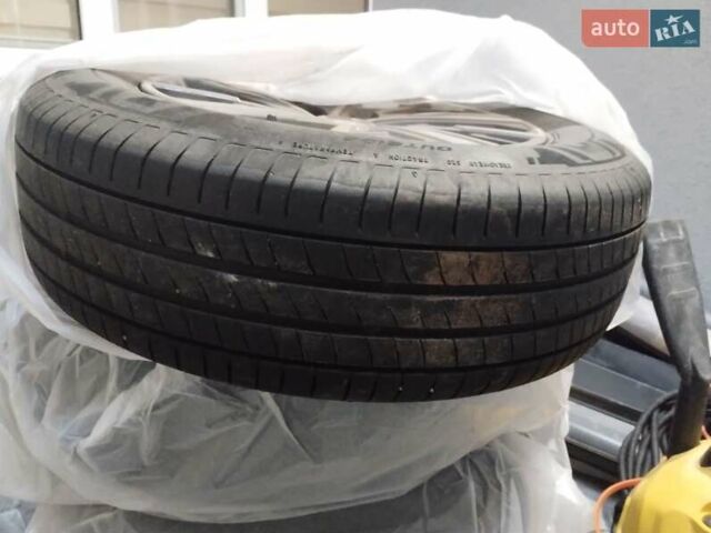 Сірий Хендай Туксон, об'ємом двигуна 2 л та пробігом 38 тис. км за 27000 $, фото 19 на Automoto.ua