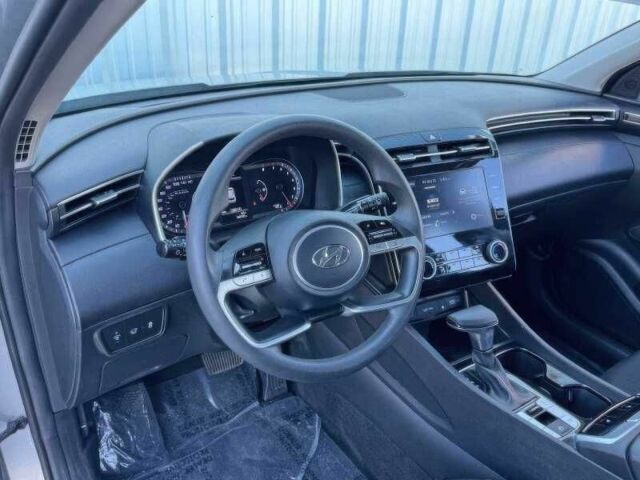 Серый Хендай Туксон, объемом двигателя 2.5 л и пробегом 10 тыс. км за 11000 $, фото 10 на Automoto.ua