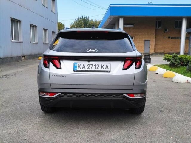 Сірий Хендай Туксон, об'ємом двигуна 2 л та пробігом 50 тис. км за 26500 $, фото 3 на Automoto.ua