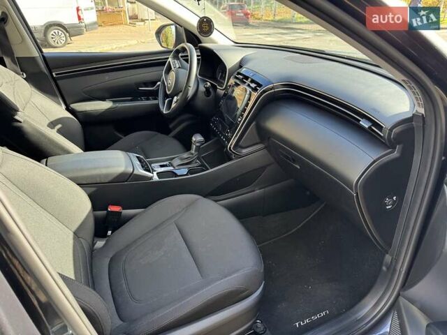 Сірий Хендай Туксон, об'ємом двигуна 2 л та пробігом 37 тис. км за 26000 $, фото 2 на Automoto.ua