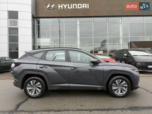 Серый Хендай Туксон, объемом двигателя 2 л и пробегом 11 тыс. км за 25200 $, фото 19 на Automoto.ua