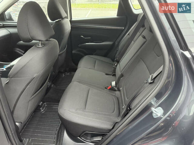 Серый Хендай Туксон, объемом двигателя 2 л и пробегом 11 тыс. км за 25200 $, фото 15 на Automoto.ua