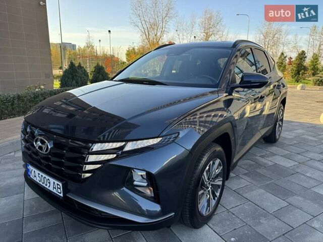 Серый Хендай Туксон, объемом двигателя 2 л и пробегом 37 тыс. км за 25000 $, фото 9 на Automoto.ua