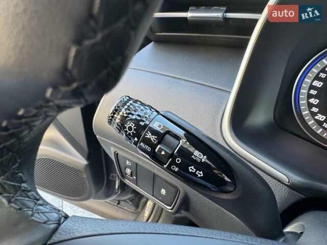 Серый Хендай Туксон, объемом двигателя 2 л и пробегом 37 тыс. км за 25000 $, фото 59 на Automoto.ua