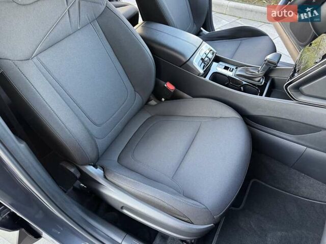 Серый Хендай Туксон, объемом двигателя 2 л и пробегом 37 тыс. км за 25000 $, фото 42 на Automoto.ua