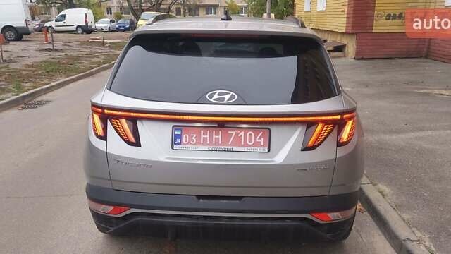 Сірий Хендай Туксон, об'ємом двигуна 1.6 л та пробігом 48 тис. км за 30800 $, фото 4 на Automoto.ua