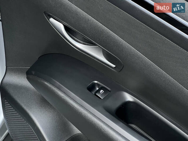 Сірий Хендай Туксон, об'ємом двигуна 2 л та пробігом 68 тис. км за 24500 $, фото 52 на Automoto.ua