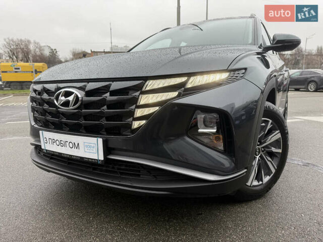 Серый Хендай Туксон, объемом двигателя 2 л и пробегом 11 тыс. км за 25200 $, фото 10 на Automoto.ua