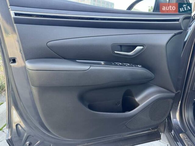 Серый Хендай Туксон, объемом двигателя 2 л и пробегом 37 тыс. км за 25000 $, фото 62 на Automoto.ua