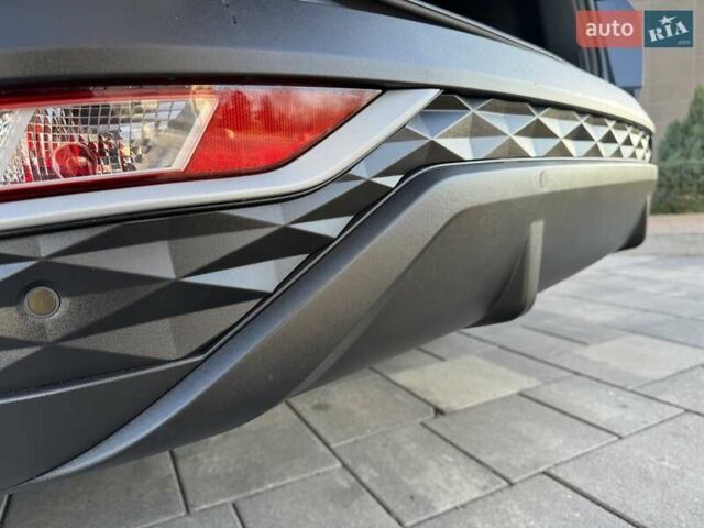 Сірий Хендай Туксон, об'ємом двигуна 2 л та пробігом 37 тис. км за 25000 $, фото 6 на Automoto.ua