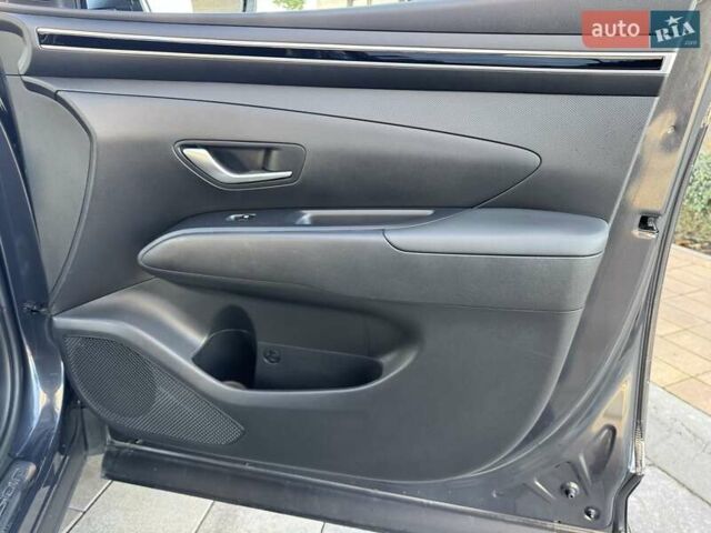 Серый Хендай Туксон, объемом двигателя 2 л и пробегом 37 тыс. км за 25000 $, фото 47 на Automoto.ua