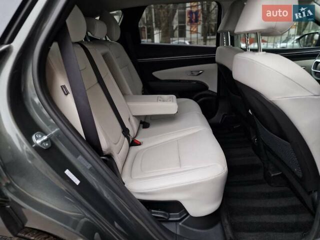 Сірий Хендай Туксон, об'ємом двигуна 1.6 л та пробігом 8 тис. км за 32990 $, фото 51 на Automoto.ua