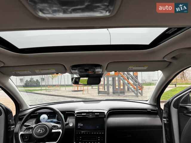 Серый Хендай Туксон, объемом двигателя 2.5 л и пробегом 6 тыс. км за 30500 $, фото 30 на Automoto.ua