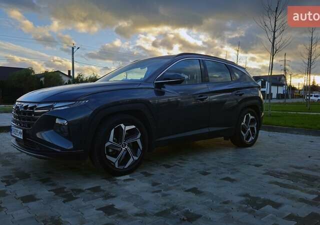 Серый Хендай Туксон, объемом двигателя 2 л и пробегом 19 тыс. км за 32900 $, фото 8 на Automoto.ua