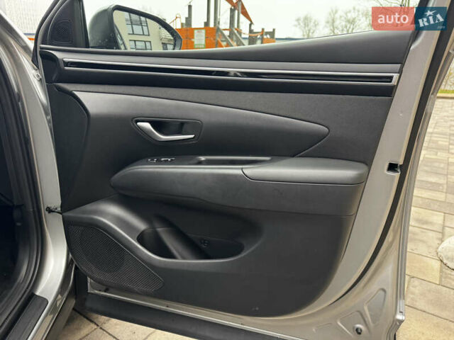 Серый Хендай Туксон, объемом двигателя 2.5 л и пробегом 6 тыс. км за 30500 $, фото 23 на Automoto.ua