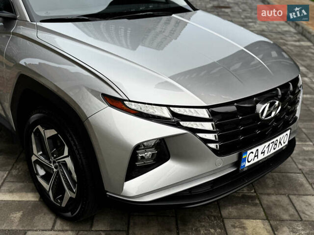 Серый Хендай Туксон, объемом двигателя 2.5 л и пробегом 6 тыс. км за 30500 $, фото 5 на Automoto.ua