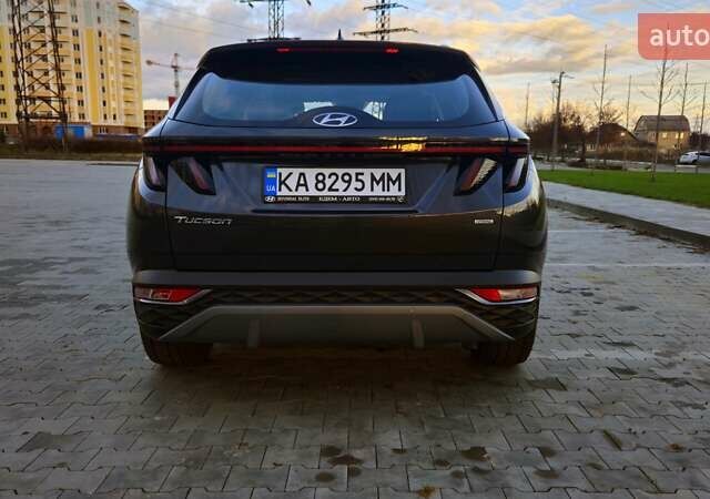Серый Хендай Туксон, объемом двигателя 2 л и пробегом 19 тыс. км за 32900 $, фото 13 на Automoto.ua