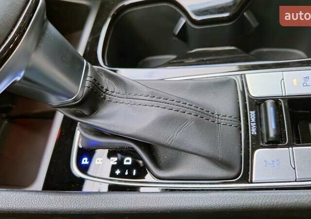 Серый Хендай Туксон, объемом двигателя 2 л и пробегом 19 тыс. км за 32900 $, фото 39 на Automoto.ua