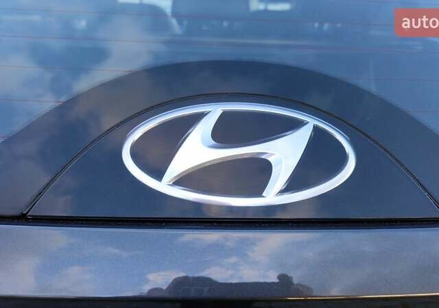 Серый Хендай Туксон, объемом двигателя 2 л и пробегом 19 тыс. км за 32900 $, фото 18 на Automoto.ua