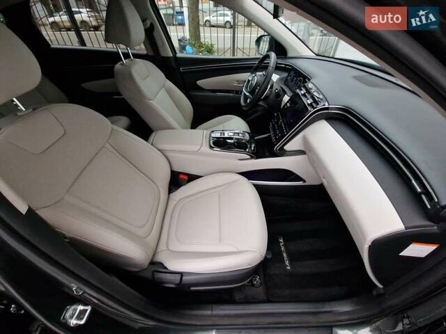 Сірий Хендай Туксон, об'ємом двигуна 1.6 л та пробігом 8 тис. км за 32990 $, фото 44 на Automoto.ua