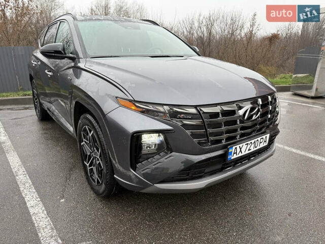 Серый Хендай Туксон, объемом двигателя 1.6 л и пробегом 17 тыс. км за 28900 $, фото 2 на Automoto.ua