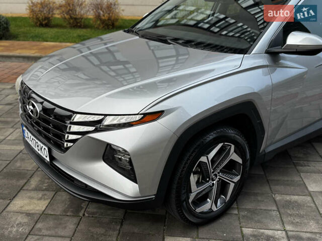 Серый Хендай Туксон, объемом двигателя 2.5 л и пробегом 6 тыс. км за 30500 $, фото 2 на Automoto.ua
