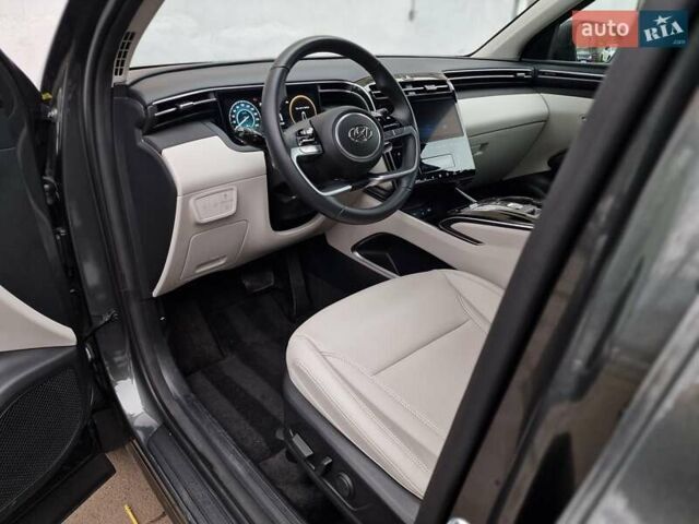 Сірий Хендай Туксон, об'ємом двигуна 1.6 л та пробігом 8 тис. км за 32990 $, фото 36 на Automoto.ua