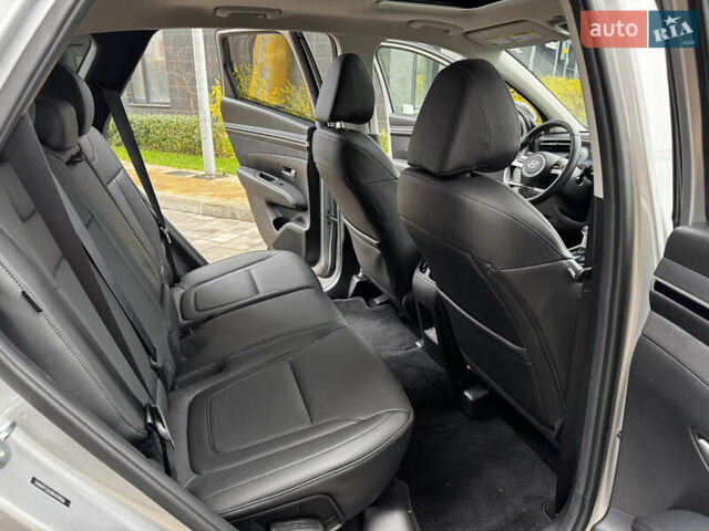 Серый Хендай Туксон, объемом двигателя 2.5 л и пробегом 6 тыс. км за 30500 $, фото 22 на Automoto.ua