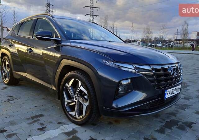 Серый Хендай Туксон, объемом двигателя 2 л и пробегом 19 тыс. км за 32900 $, фото 6 на Automoto.ua