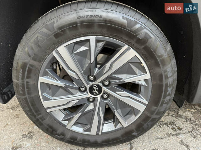 Сірий Хендай Туксон, об'ємом двигуна 2 л та пробігом 37 тис. км за 27300 $, фото 20 на Automoto.ua