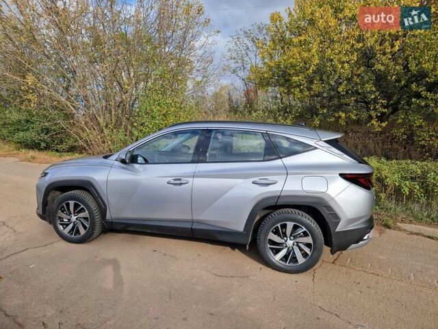 Серый Хендай Туксон, объемом двигателя 2 л и пробегом 10 тыс. км за 30800 $, фото 8 на Automoto.ua