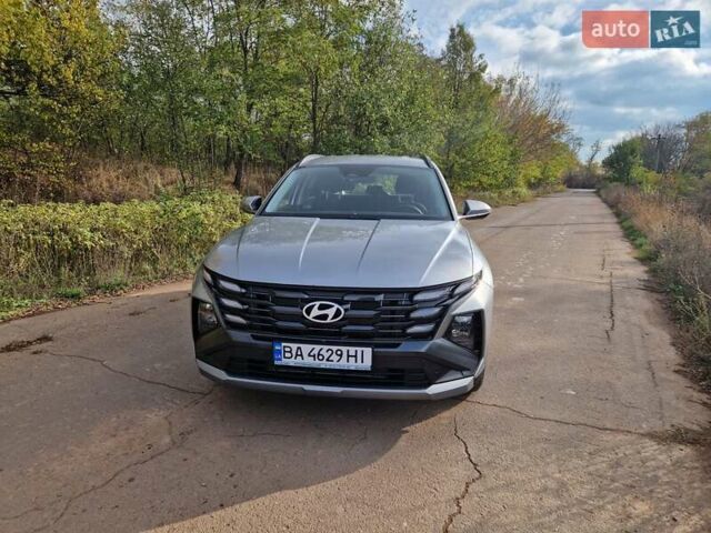 Серый Хендай Туксон, объемом двигателя 2 л и пробегом 10 тыс. км за 30800 $, фото 7 на Automoto.ua