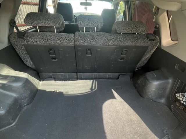 Серый Хендай Туксон, объемом двигателя 2 л и пробегом 250 тыс. км за 5800 $, фото 9 на Automoto.ua