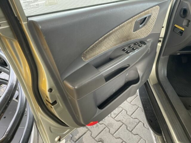 Синий Хендай Туксон, объемом двигателя 2 л и пробегом 271 тыс. км за 4200 $, фото 19 на Automoto.ua