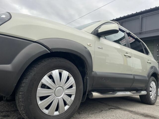 Хендай Туксон 2005 у Черкасах на Automoto.ua Синій Хендай Туксон, об'ємом двигуна 2 л та пробігом 271 тис. км за 4700 $, фото 6 на Automoto.ua