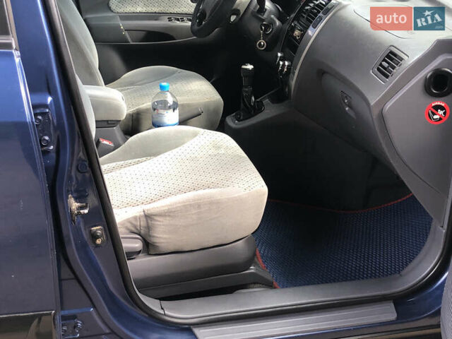 Синий Хендай Туксон, объемом двигателя 1.99 л и пробегом 315 тыс. км за 6700 $, фото 16 на Automoto.ua