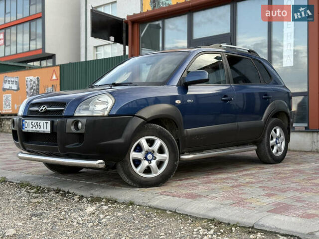 Синій Хендай Туксон, об'ємом двигуна 1.99 л та пробігом 299 тис. км за 7200 $, фото 1 на Automoto.ua